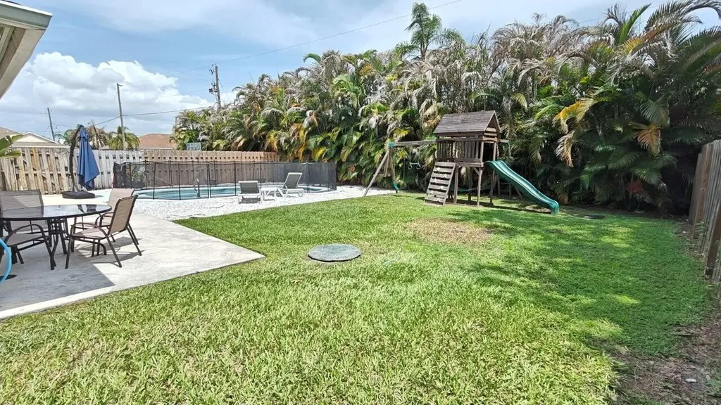 2043 SE Camilo Street Port St Lucie FL 34952