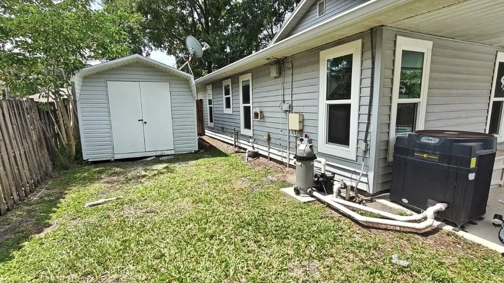 2043 SE Camilo Street Port St Lucie FL 34952