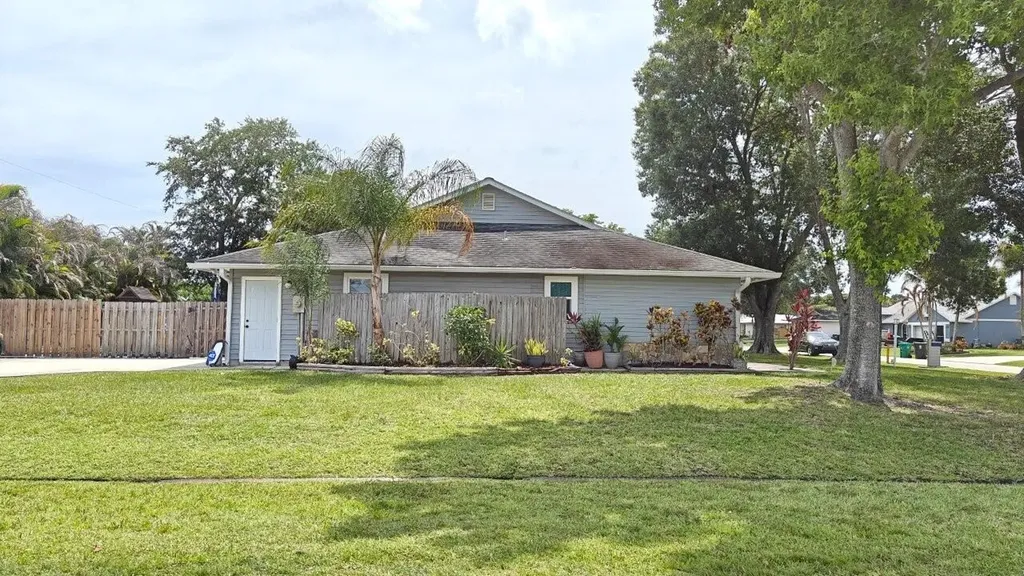 2043 SE Camilo Street Port St Lucie FL 34952