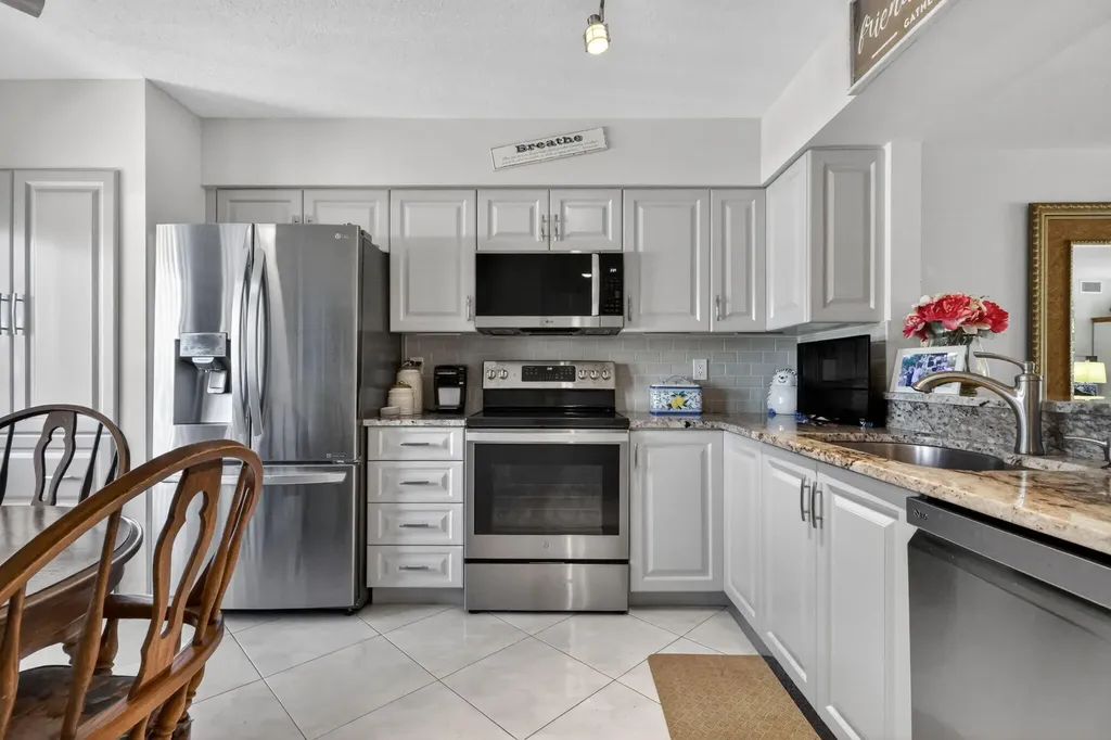 5906 Crystal Shores Drive Boynton Beach FL 33437