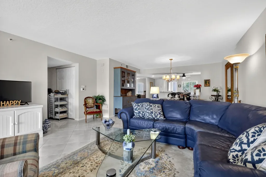 5906 Crystal Shores Drive Boynton Beach FL 33437