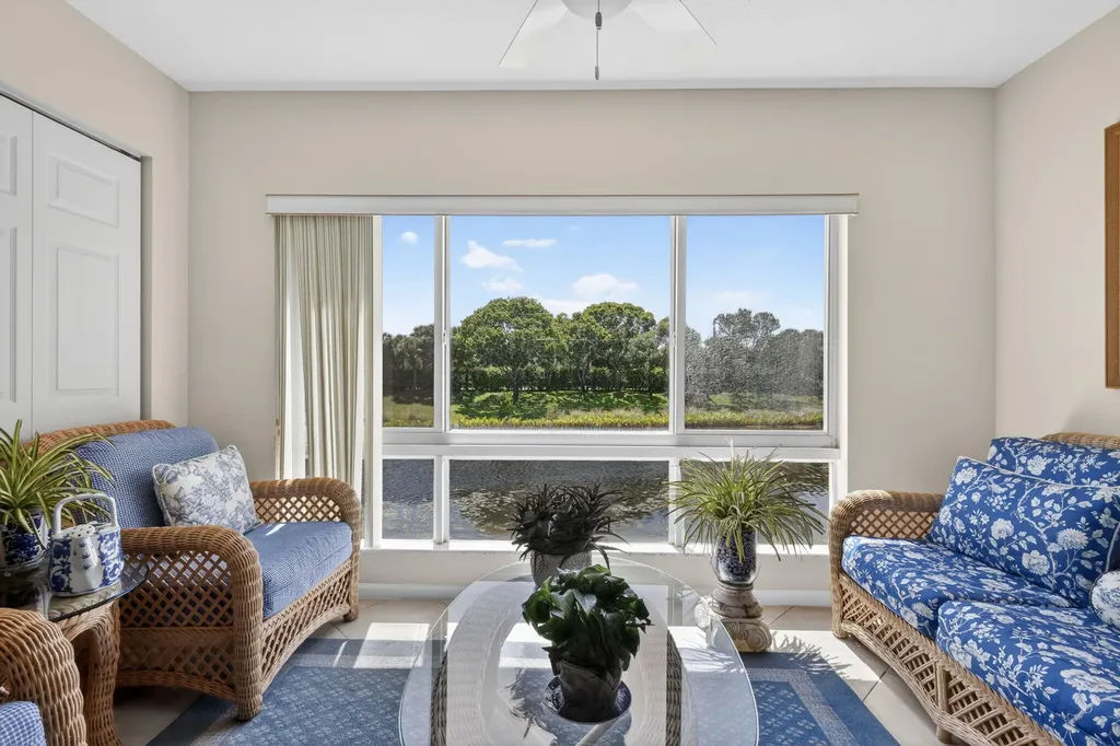 5906 Crystal Shores Drive Boynton Beach FL 33437