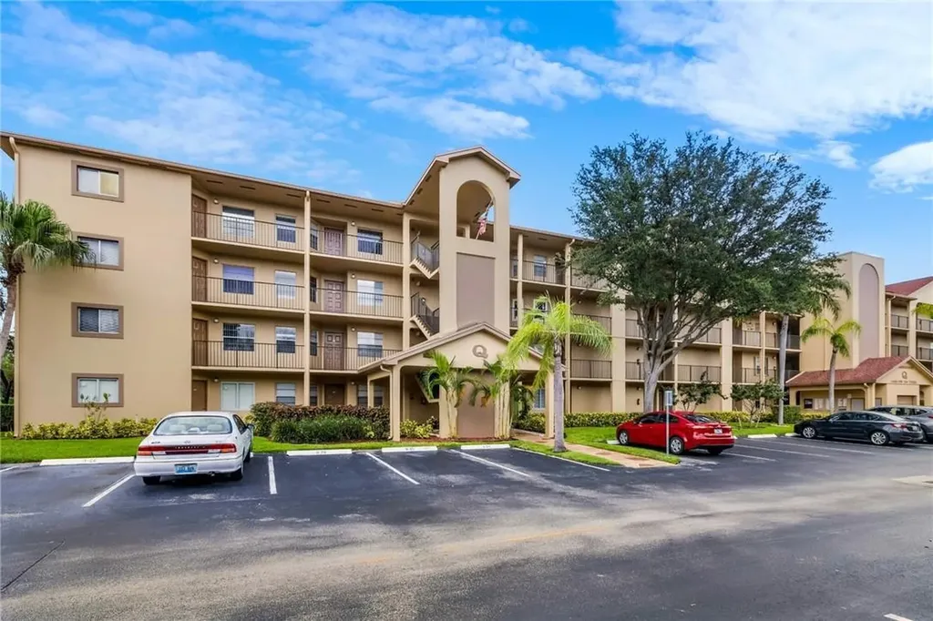 1400 SW 124th Terrace Pembroke Pines FL 33027