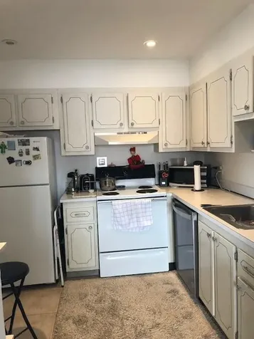 370 Saxony Trail Delray Beach FL 33446