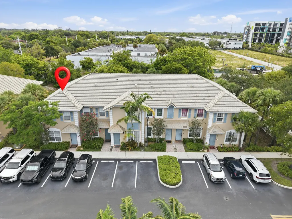 773 NW 42nd Avenue Plantation FL 33317