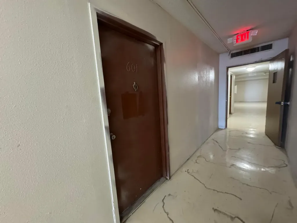 2025 NE 164th Street North Miami Beach FL 33162