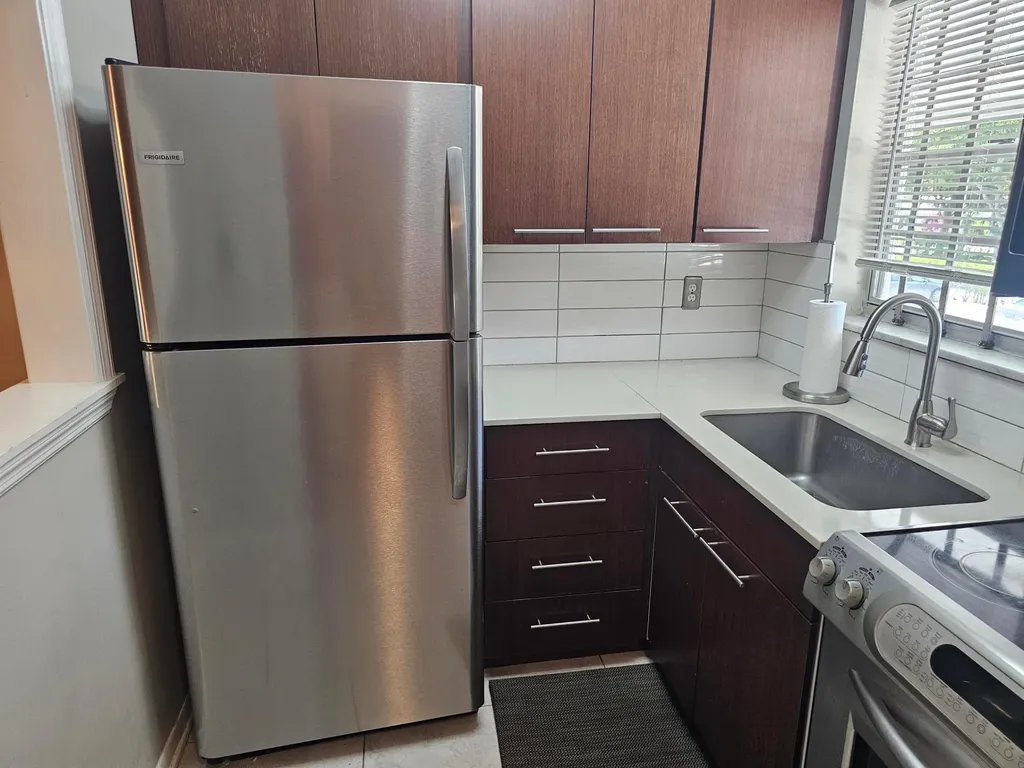 2475 W Golf Boulevard Pompano Beach FL 33064