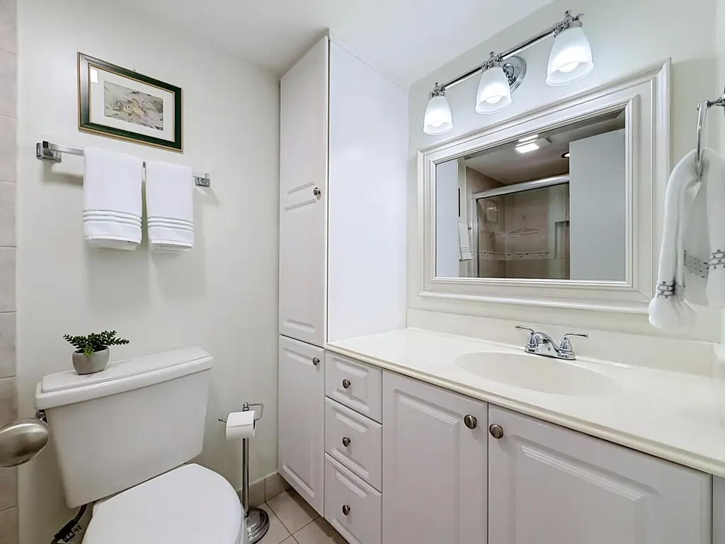 12 Colonial Club Drive Boynton Beach FL 33435
