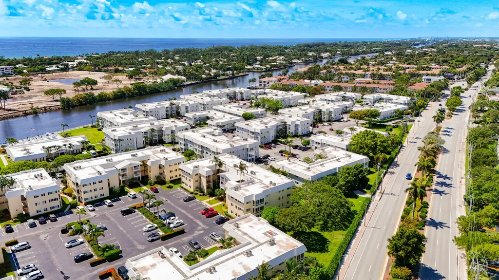 12 Colonial Club Drive Boynton Beach FL 33435