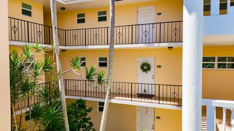 12 Colonial Club Drive Boynton Beach FL 33435