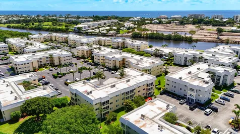12 Colonial Club Drive Boynton Beach FL 33435