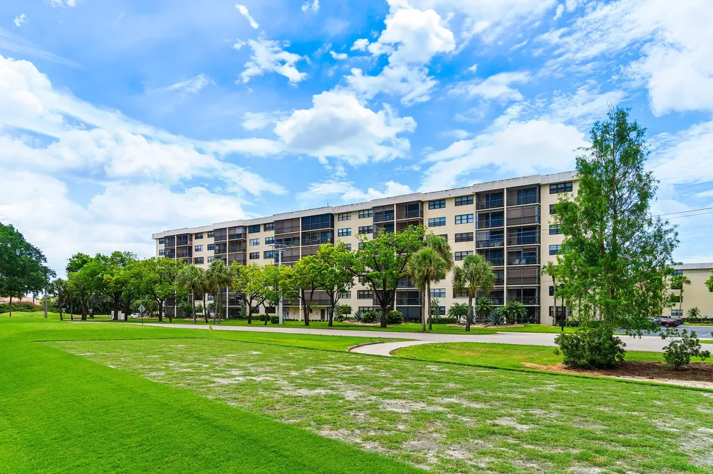 2400 Deer Creek Country Club Boulevard Deerfield Beach FL 33442