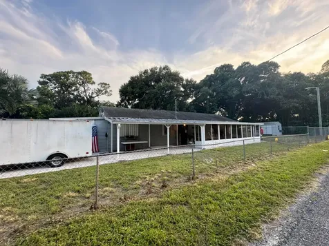 1901 S 34th Street Fort Pierce FL 34947