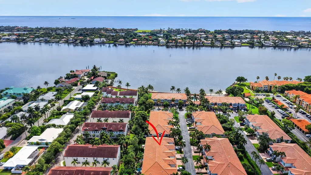 124 Las Brisas Circle Hypoluxo FL 33462