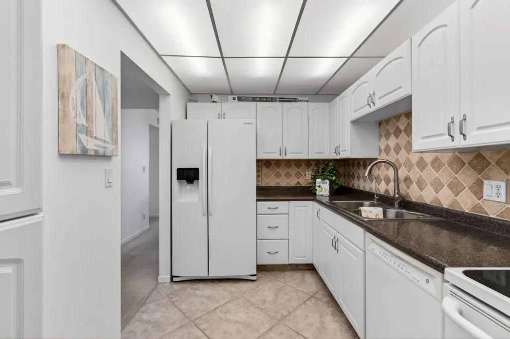 555 NW 4 Avenue Boca Raton FL 33432