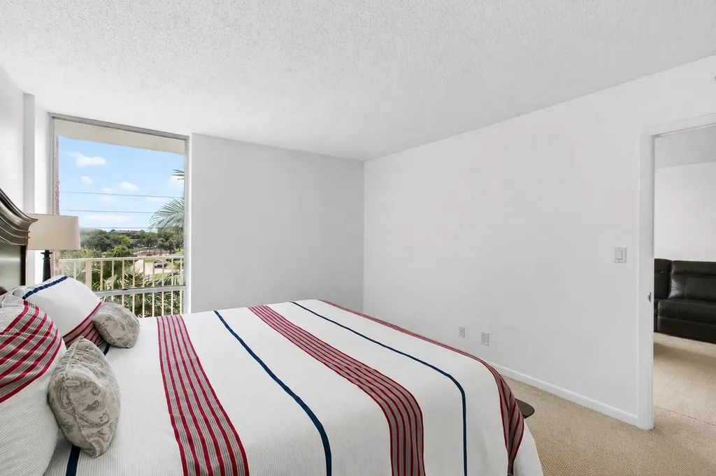 555 NW 4 Avenue Boca Raton FL 33432