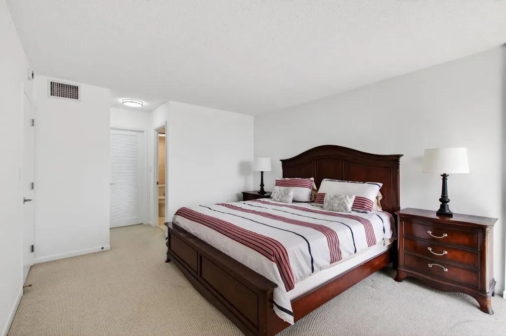 555 NW 4 Avenue Boca Raton FL 33432