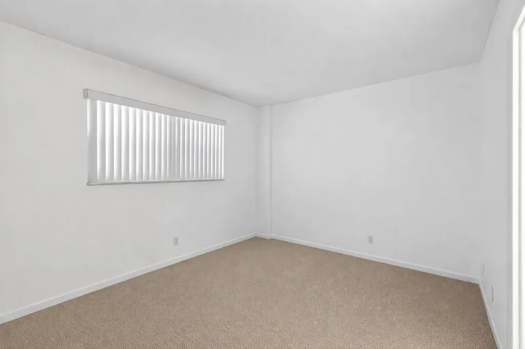 555 NW 4 Avenue Boca Raton FL 33432