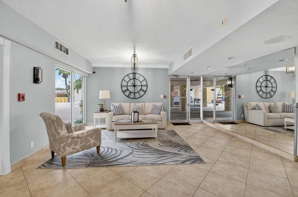 555 NW 4 Avenue Boca Raton FL 33432