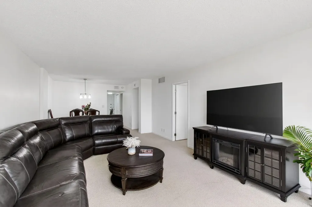 555 NW 4 Avenue Boca Raton FL 33432