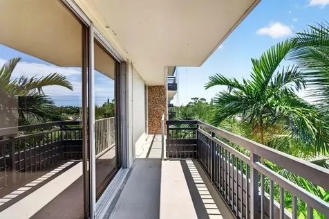 555 NW 4 Avenue Boca Raton FL 33432