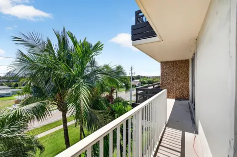 555 NW 4 Avenue Boca Raton FL 33432