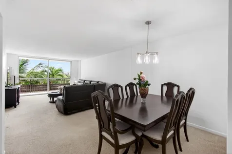 555 NW 4 Avenue Boca Raton FL 33432