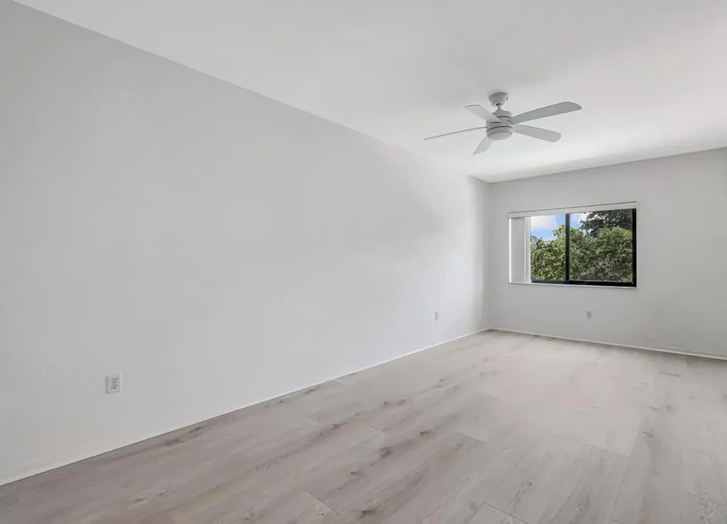 2105 Lavers Circle Delray Beach FL 33444
