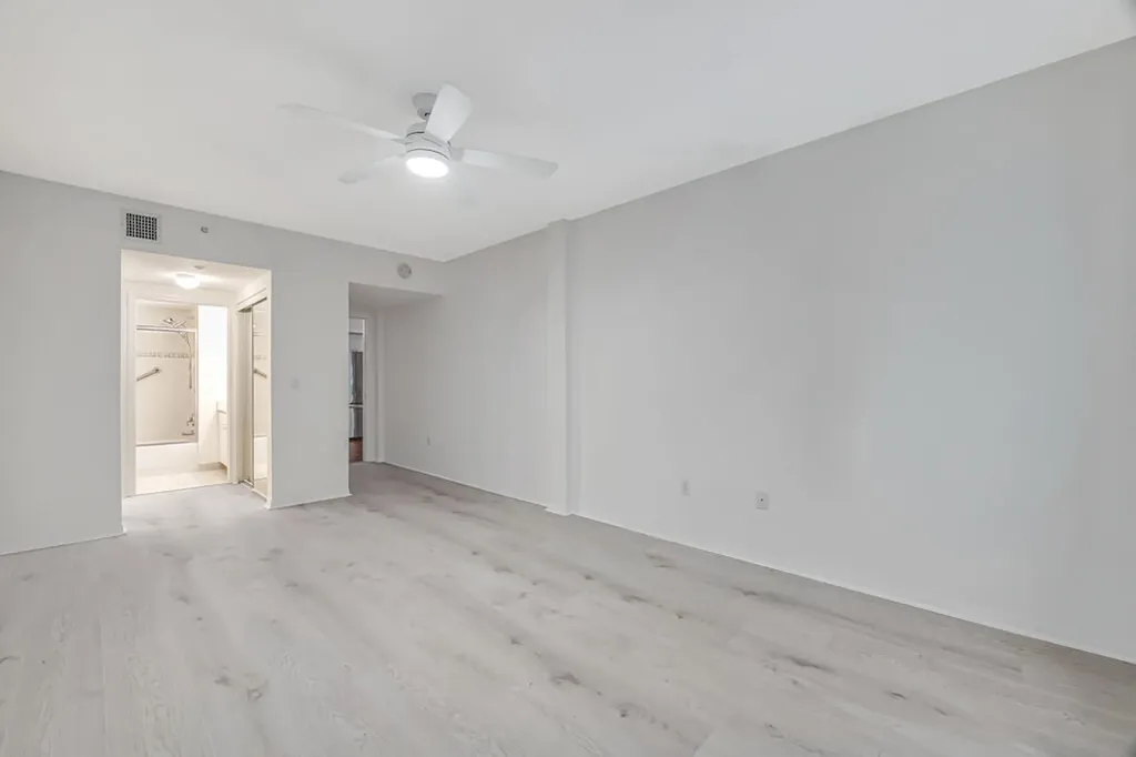 2105 Lavers Circle Delray Beach FL 33444