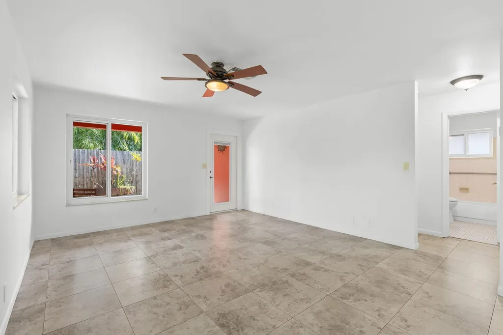 736 - 738 NE 36th Street Oakland Park FL 33334