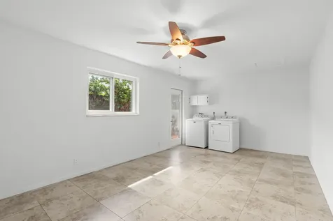 736 NE 36th Street Oakland Park FL 33334