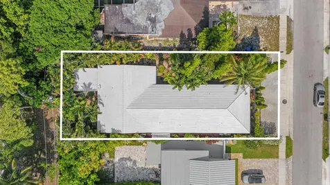 736 - 738 NE 36th Street Oakland Park FL 33334