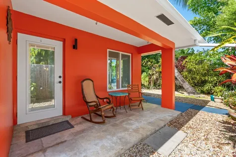 736 - 738 NE 36th Street Oakland Park FL 33334