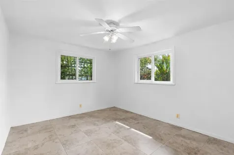 736 - 738 NE 36th Street Oakland Park FL 33334