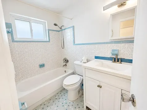 736 - 738 NE 36th Street Oakland Park FL 33334