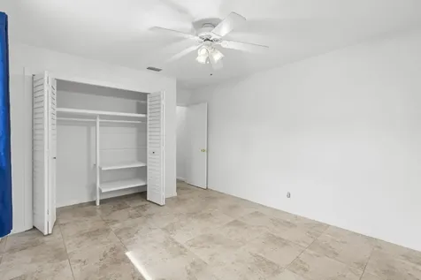 736 NE 36th Street Oakland Park FL 33334