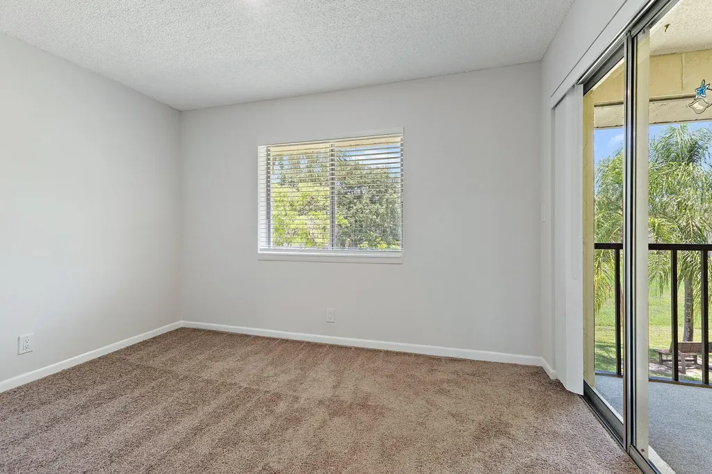 6531 Chasewood Drive Jupiter FL 33458
