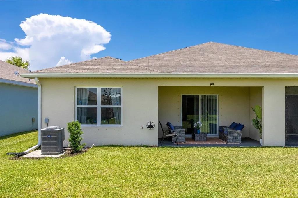 843 Persimmon Place Fort Pierce FL 34981