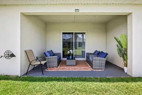 843 Persimmon Place Fort Pierce FL 34981