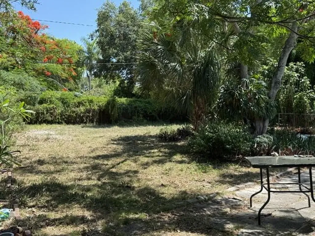 380 Manchester Street Boca Raton FL 33487