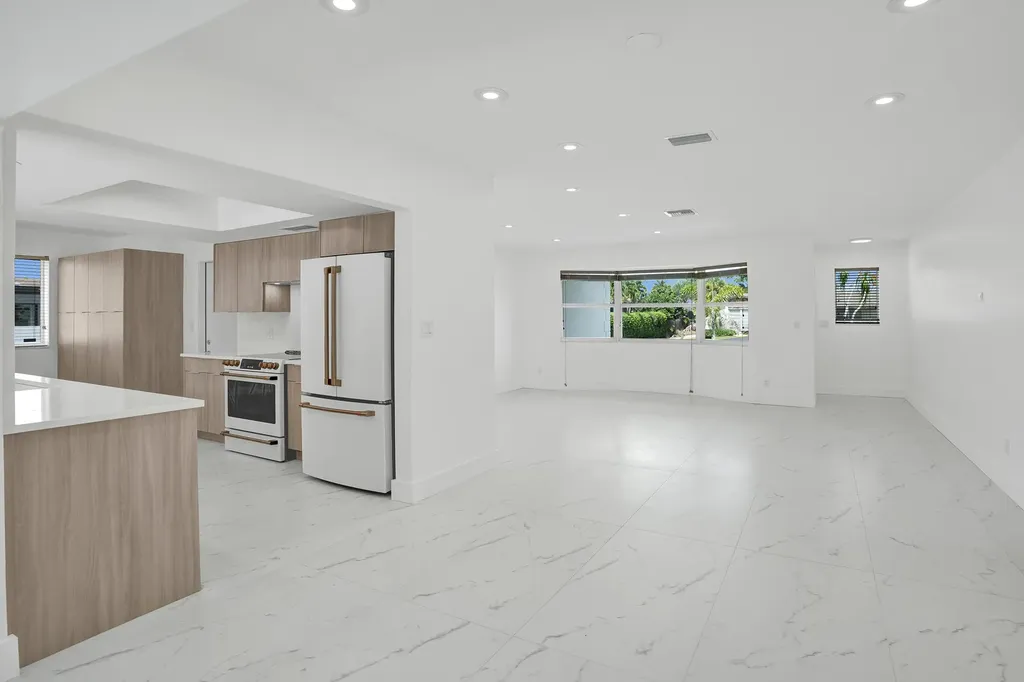 2030 N 54th Avenue Hollywood FL 33021
