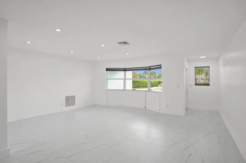 2030 N 54th Avenue Hollywood FL 33021