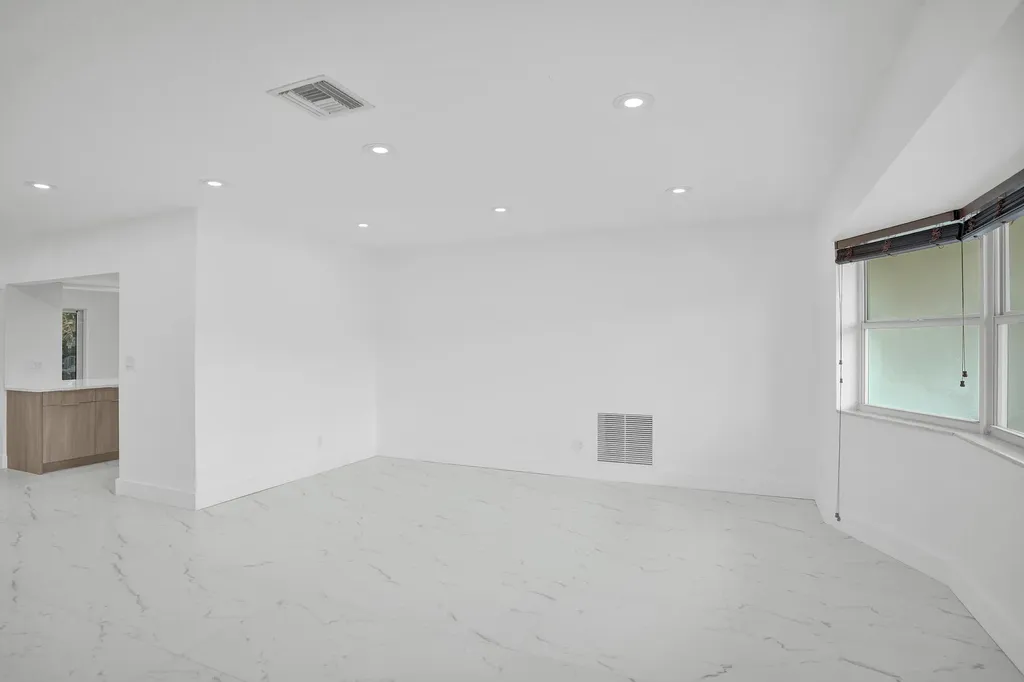 2030 N 54th Avenue Hollywood FL 33021