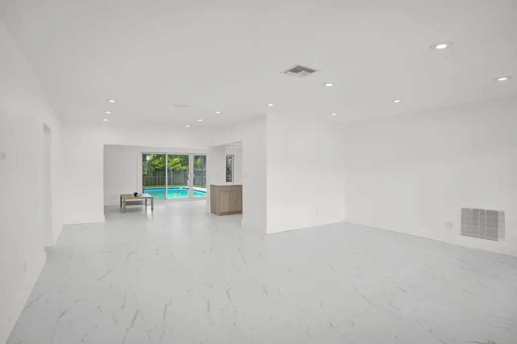 2030 N 54th Avenue Hollywood FL 33021