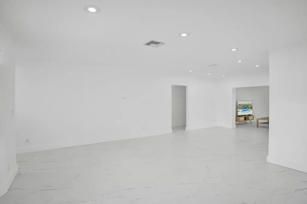 2030 N 54th Avenue Hollywood FL 33021