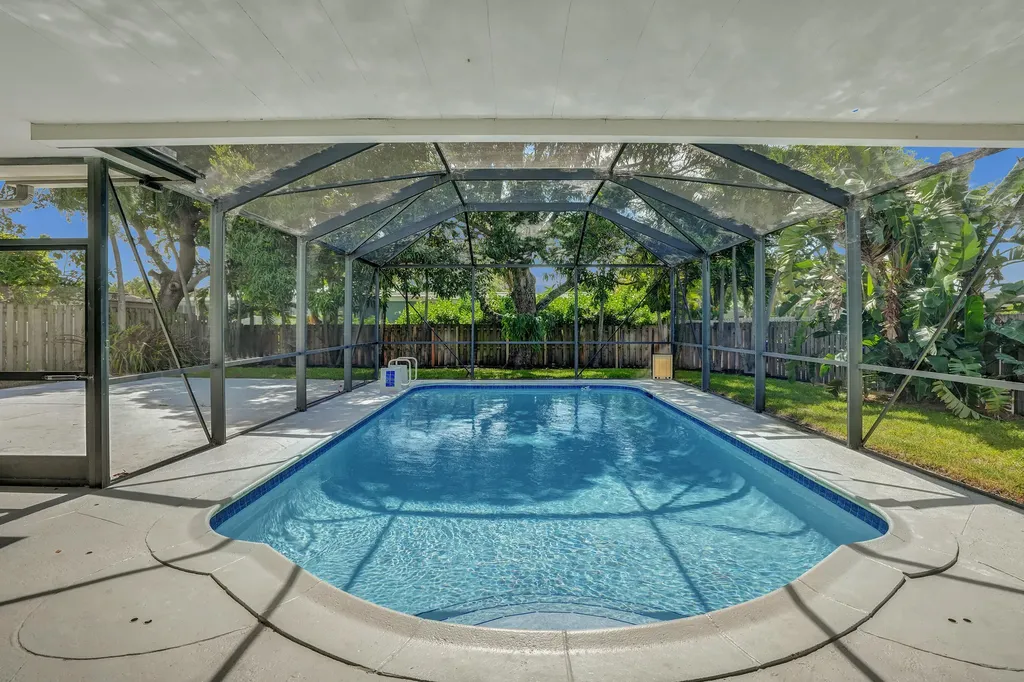 2030 N 54th Avenue Hollywood FL 33021