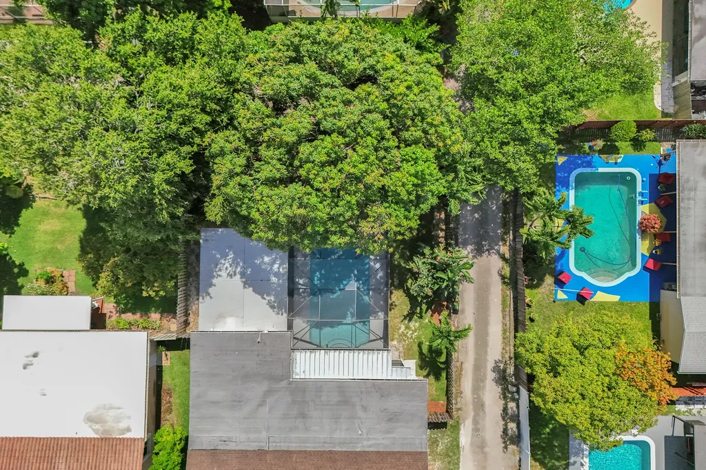 2030 N 54th Avenue Hollywood FL 33021