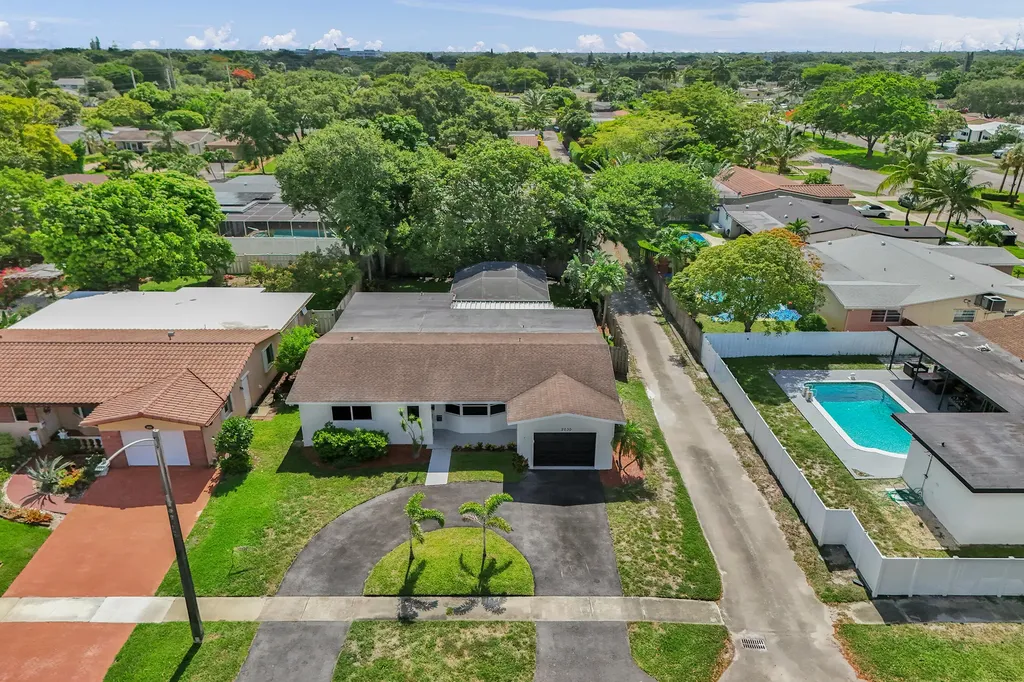 2030 N 54th Avenue Hollywood FL 33021