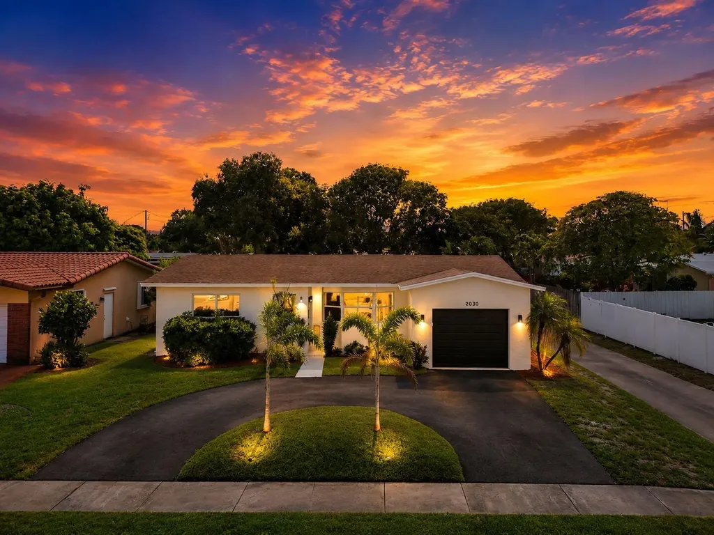 2030 N 54th Avenue Hollywood FL 33021