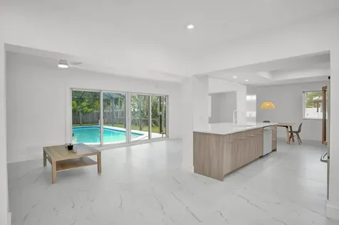 2030 N 54th Avenue Hollywood FL 33021